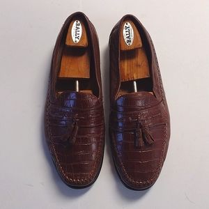 FLORSHEIM BROWN LEATHER LOAFER WITH TASSELS   SIZE 12 EEE